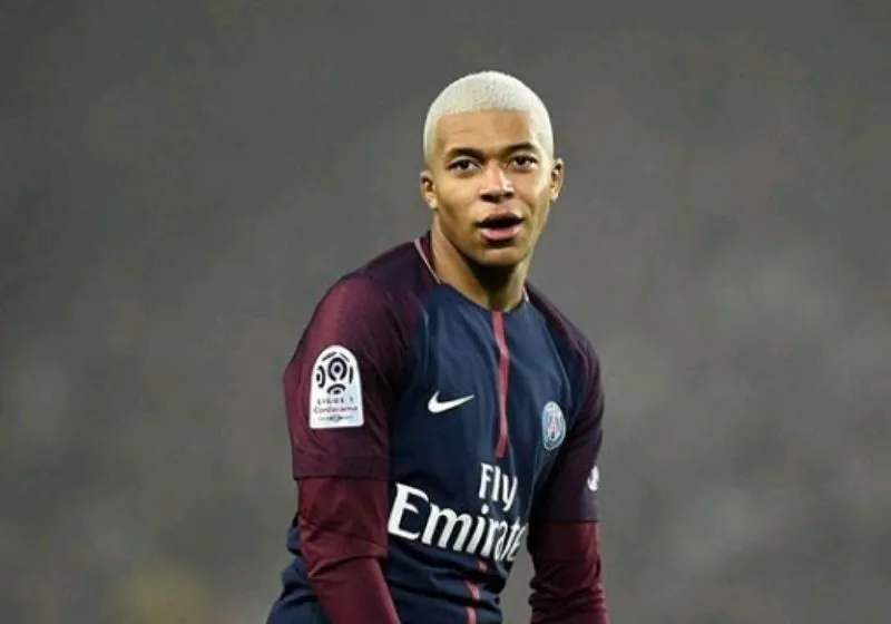 kiểu tóc mbappe
