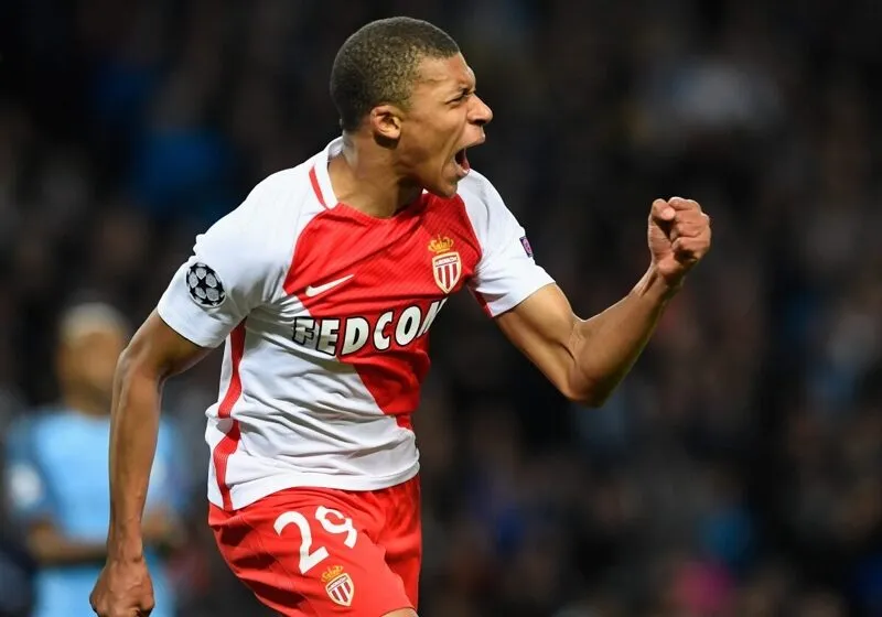 mbappe áo số mấy