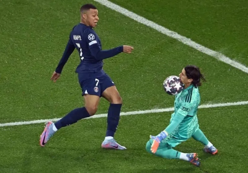 kylian mbappe chấn thương