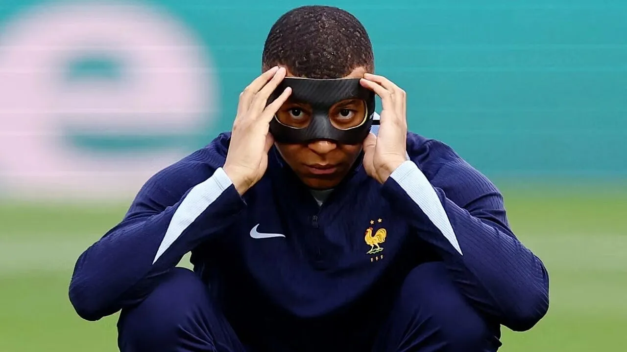 mbappe-deo-mat-na-thumbnail