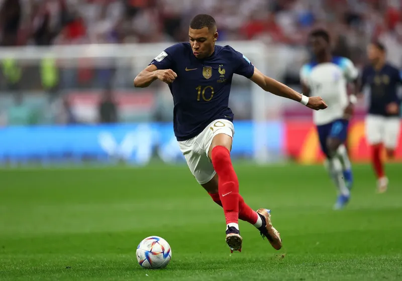 mức lương của mbappe