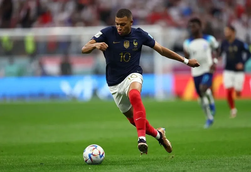 Tốc độ “xé gió” của Mbappe